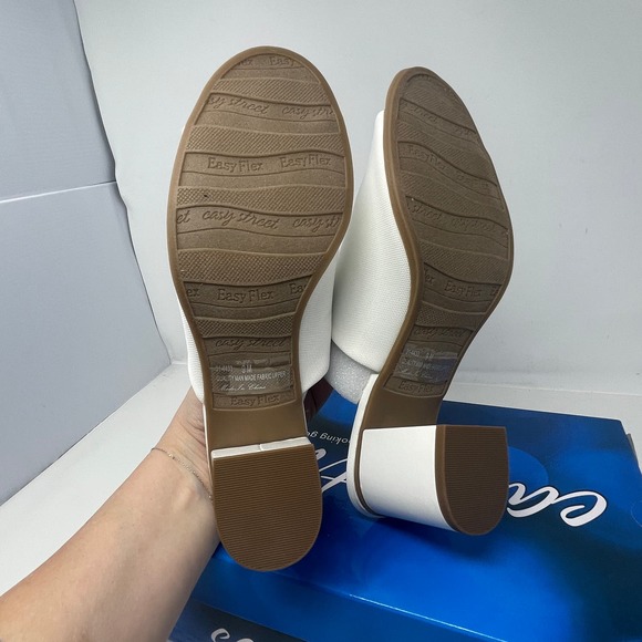 Easy Street Carmella Slip On Heels inWhite Stretch Fabric‎ Size 9 M New - Picture 7 of 7